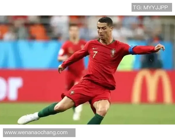 葡萄牙足球巨星C罗的国际足球生涯及其对国家队的影响分析