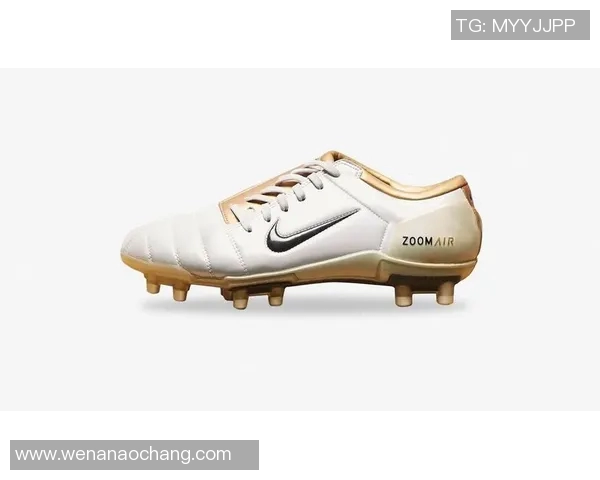 中国足球明星代言或穿着的足球鞋品牌与型号一览